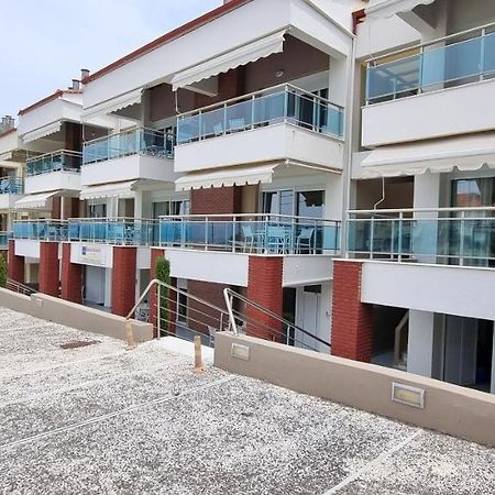 Bungalow White Apartments Polychrono Exterior foto