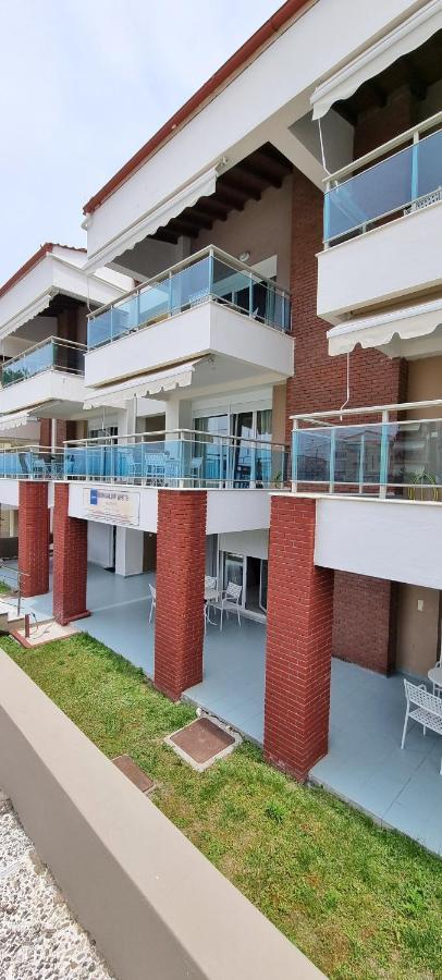 Bungalow White Apartments Polychrono Exterior foto