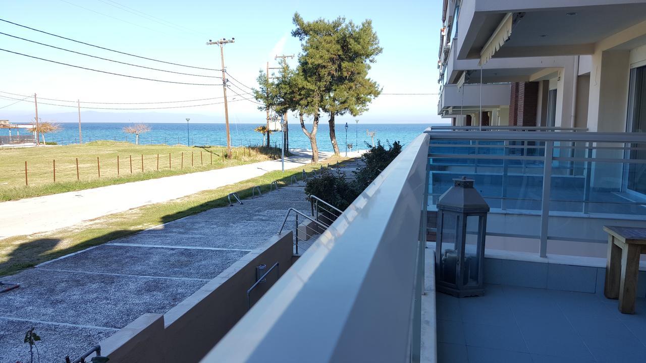 Bungalow White Apartments Polychrono Exterior foto